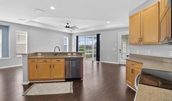 5513 GOLDEN ISLES Dr, Apollo Beach, FL 33572