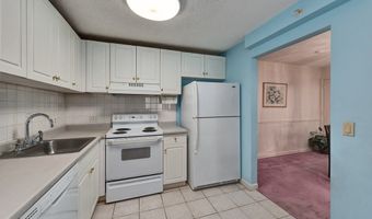 3 Birchwood Pt 202, Amesbury, MA 01913