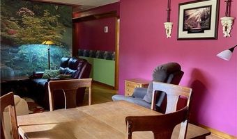 135 Ridgeland Dr, Amherst, OH 44001