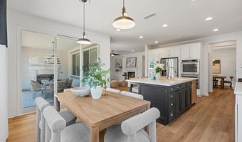 8471 Mathis Pl, San Diego, CA 92127