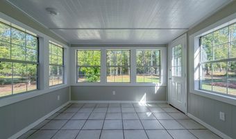 206 Riverchase Dr, Bainbridge, GA 39819