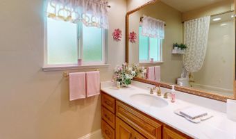 6640 Harrington, Arbuckle, CA 95912
