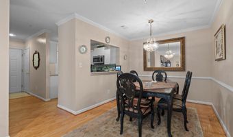 20322 BEECHWOOD Ter 202, Ashburn, VA 20147