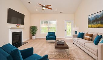 47 Hillsborough Dr, Anderson, SC 29621