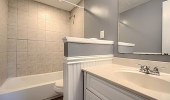 11223 WESTPORT Dr, Bowie, MD 20720
