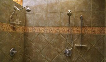 117 W Main St, Ash Grove, MO 65604
