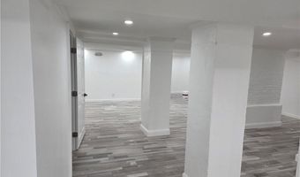 38 Bellevue Ave W, Newport, RI 02840