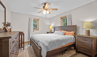 405 W GREENFIELD Ave, Algoma, WI 54201