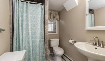 900 Anchor Ave, Beachwood, NJ 08722