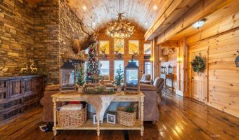 18999 River Rd, Athens, OH 45701