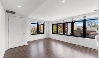 957 BROADWAY 201, Bayonne, NJ 07002