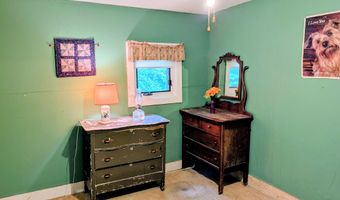 372 River Rd, Avon, ME 04966