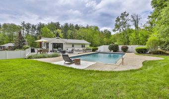 9 Edinburgh Dr, Bedford, NH 03110