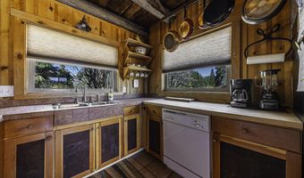 7515 Hyatt Prairie Rd, Ashland, OR 97520