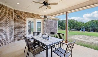 360 Rolling Ranch Blvd, Alvord, TX 76225