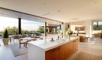 92 Sun Glow Ln, Las Vegas, NV 89135