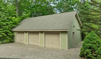 141 Lakewood Dr, Alton, NH 03810