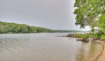 31 Edgewater Rd, Narragansett, RI 02882