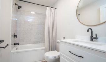 3338 9th Ave SW, Altoona, IA 50009