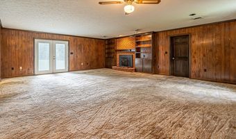 19464 Triple Crown Dr, Abingdon, VA 24211