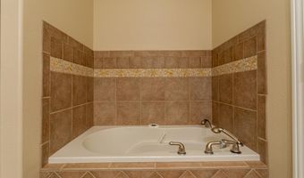 1943 Spyglass Dr, Asbury, IA 52002