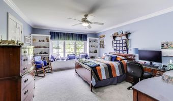 913 S DRYDEN Pl, Arlington Heights, IL 60005