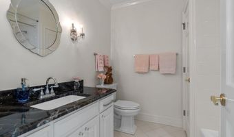 6 Twin Oaks Ct, Spartanburg, SC 29306