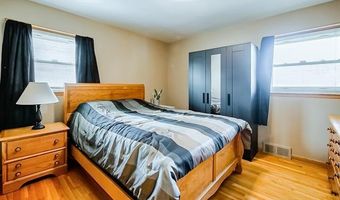 8634 Allen Rd, Allen Park, MI 48101