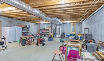 73 Pleasant View Dr, Albany, KY 42602