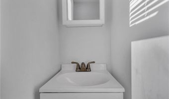 78 Old Oak Ave 2, Cranston, RI 02920