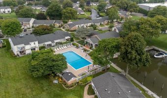75 Harbor N, Amityville, NY 11701