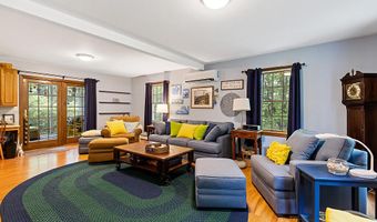 40 Pheasant Run Rd, Belgrade, ME 04917