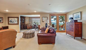290 Skycrest Dr, Ashland, OR 97520