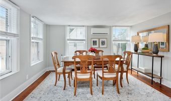 43 Farewell St 2, Newport, RI 02840