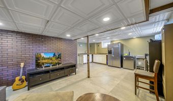 12 PAVONIA Ct 1, Bayonne, NJ 07002