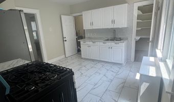 744 Park St 3Rd Fl, Bridgeport, CT 06608