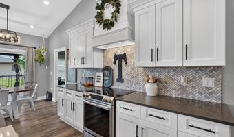 218 31st St SE, Altoona, IA 50009