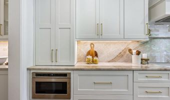 7926 BOLLING Dr, Alexandria, VA 22308