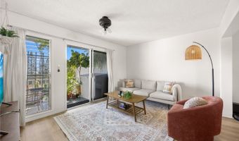 98-893 B Kaonohi St 79, Aiea, HI 96701