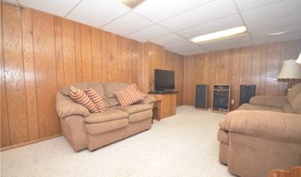 759 Tallkron Dr, Akron, OH 44305