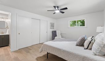 2219 N UNION St, Appleton, WI 54911