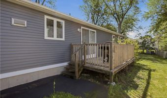 127 Highland Ave, Cumberland, RI 02864