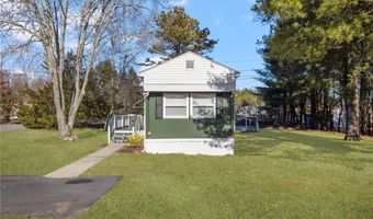 12 Valiant Dr, Coventry, RI 02816
