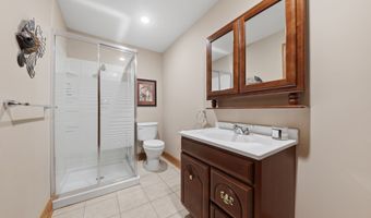 1465 NE 88th St, Altoona, IA 50009