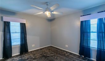 1208 N Woodlawn Dr, Alice, TX 78332