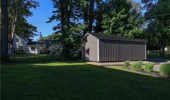 62 Summerdale Rd, Angola, NY 14006
