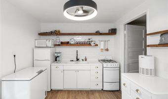 206 S Wisconsin St, Fallbrook, CA 92028