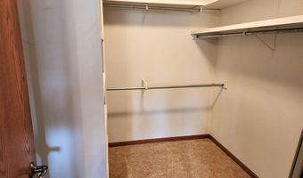 317 N Garfield St, Algona, IA 50511