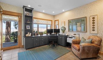 500 Ashland Loop Rd, Ashland, OR 97520