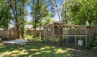 1322 N 4th St, Arkansas City, KS 67005